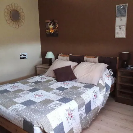 La Maison Familiale Homestay Lagarrigue (Tarn)